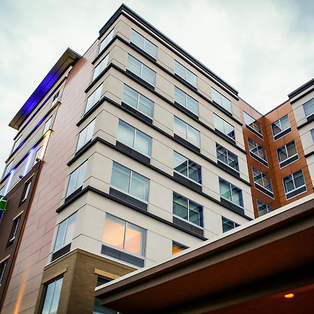 Holiday Inn Express & Suites Downtown Louisville By Ihg Dış mekan fotoğraf