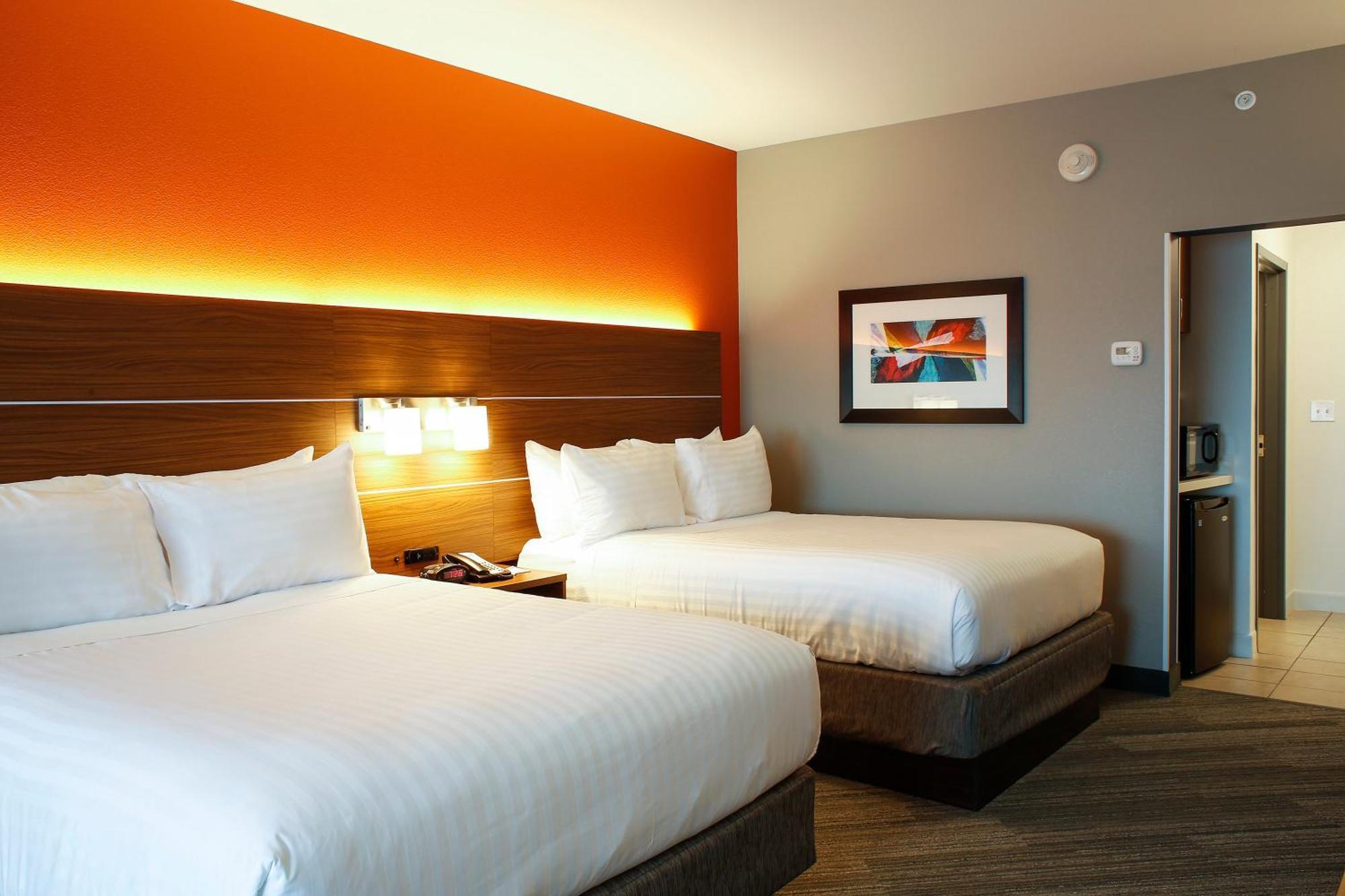 Holiday Inn Express & Suites Downtown Louisville By Ihg Dış mekan fotoğraf